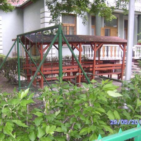 Szemesi Villa Balatonszarszo Εξωτερικό φωτογραφία